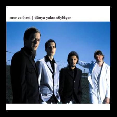 Farishta uning gozal teshigini silaydi