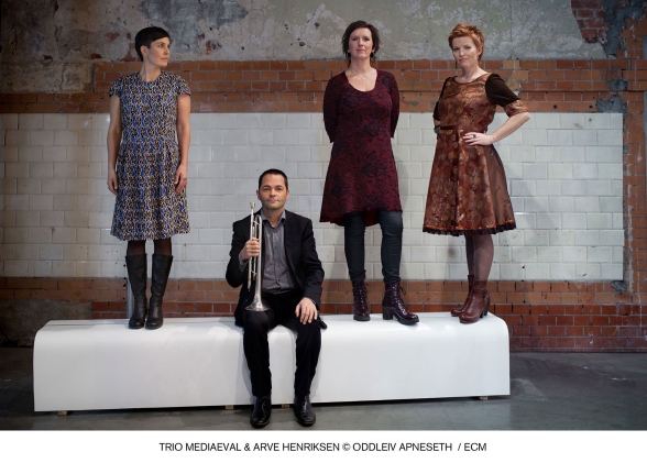 Trio Mediaeval, Arve Henriksen: Rimur - CD Foto #2