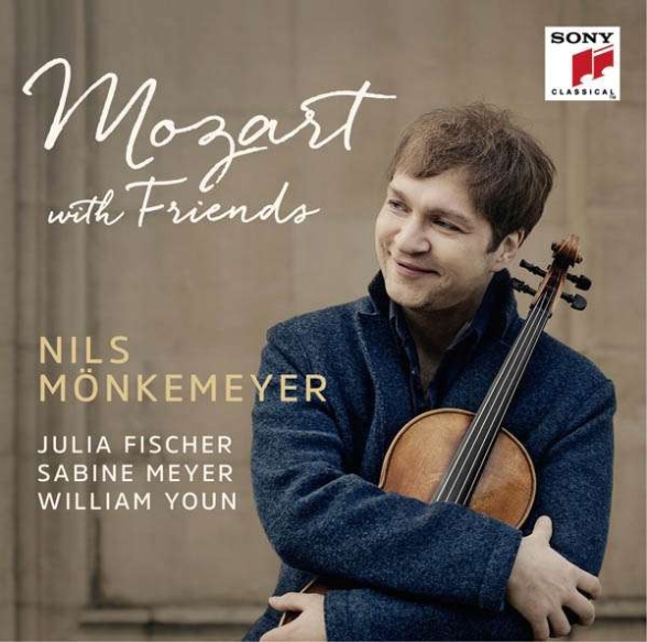 Nils Mönkemeyer: Mozart with Friends - CD Foto #1