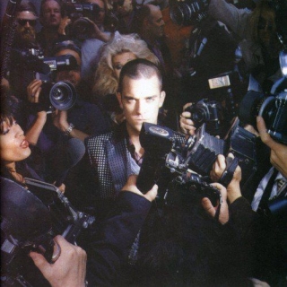 Robbie Williams: Life Thru A Lens - CD