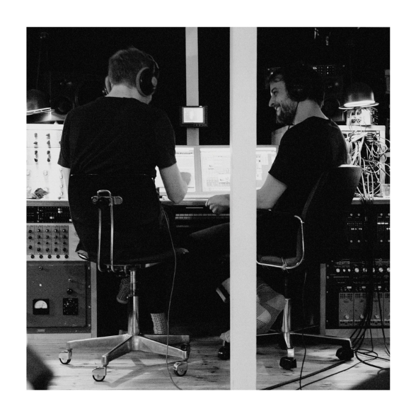 Ólafur Arnalds, Nils Frahm - Trance Frendz